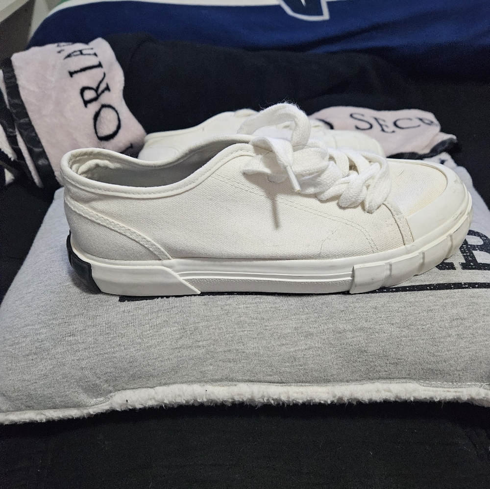 Canvas Zara shoes